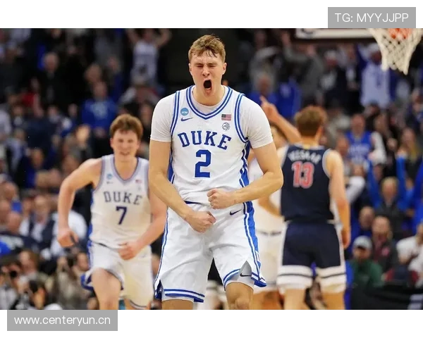 库珀·弗拉格与后卫挡拆拉开防守较以往更提效